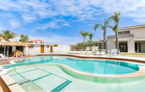 Amazing Home In Punta Milocca With Kitchen